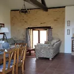 Domaine De Manilau Tatil Evi